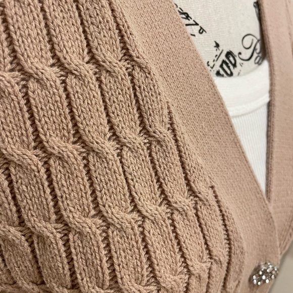 Large Anne Klein Tan, Brown, Beige Cardigan Sweater with Jeweled Butto… - Picture 3 of 12